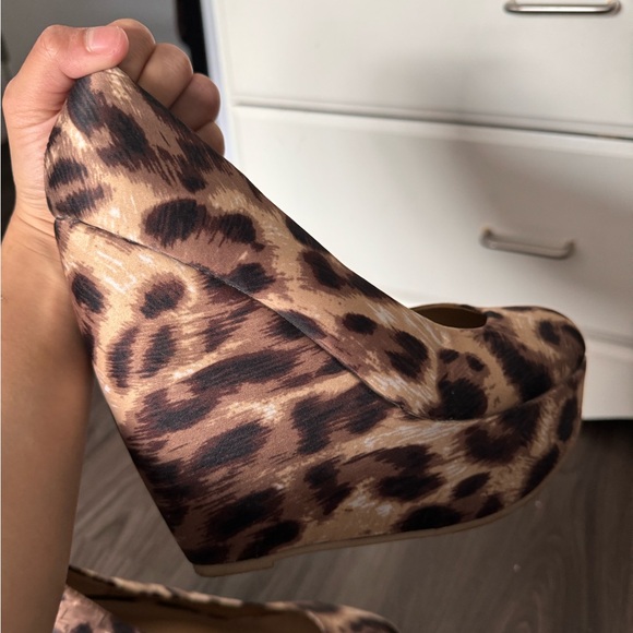 Madden Girl Wedge - Picture 2 of 2